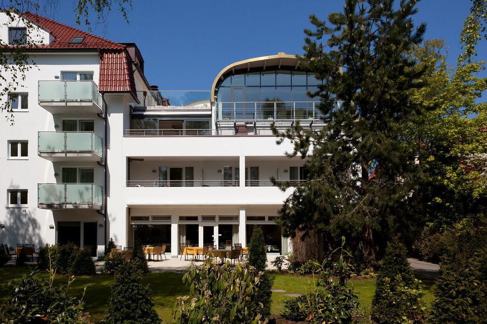 Ringhotel Strandblick Кюлунгсборн Екстер'єр фото