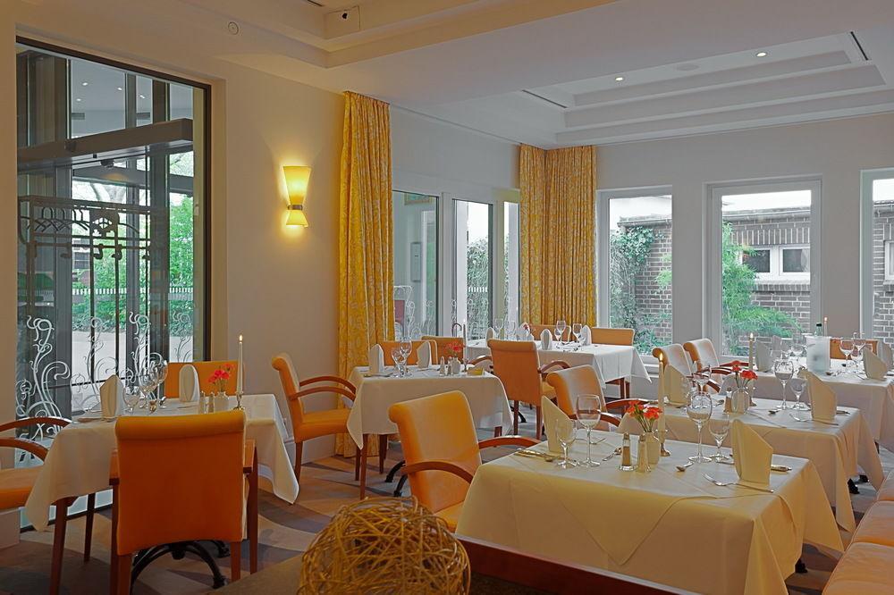 Ringhotel Strandblick Кюлунгсборн Екстер'єр фото