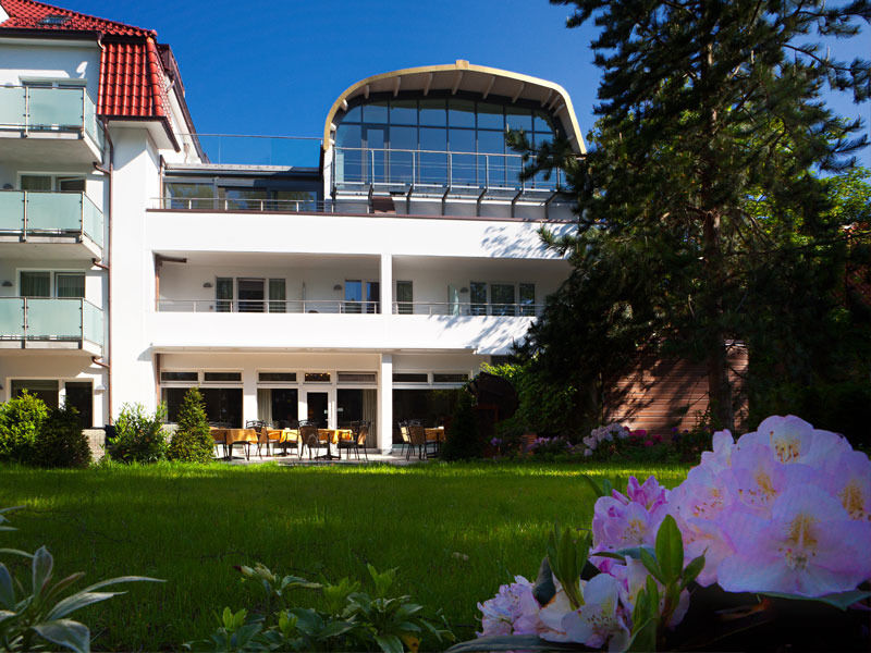Ringhotel Strandblick Кюлунгсборн Екстер'єр фото